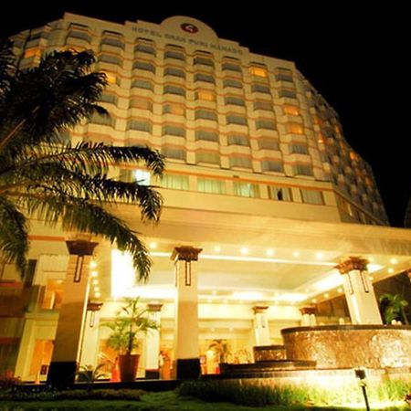 Hotel Gran Puri Manado Dış mekan fotoğraf