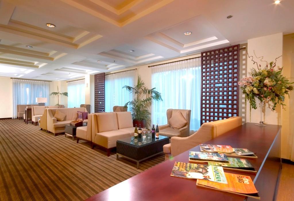 Hotel Gran Puri Manado Dış mekan fotoğraf