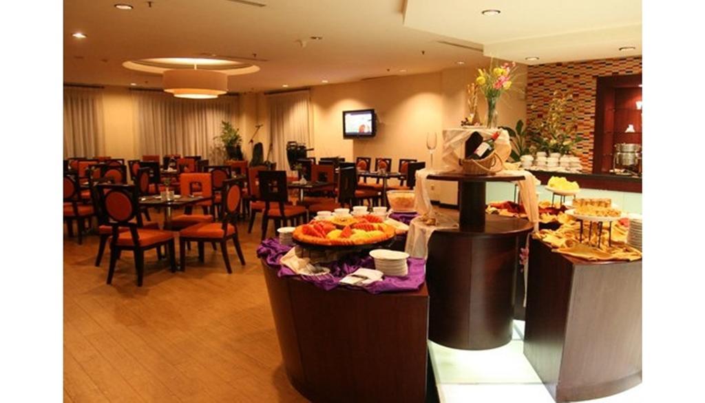 Hotel Gran Puri Manado Dış mekan fotoğraf