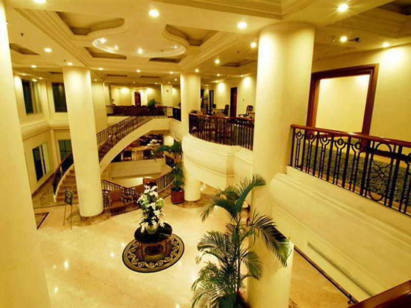 Hotel Gran Puri Manado Dış mekan fotoğraf